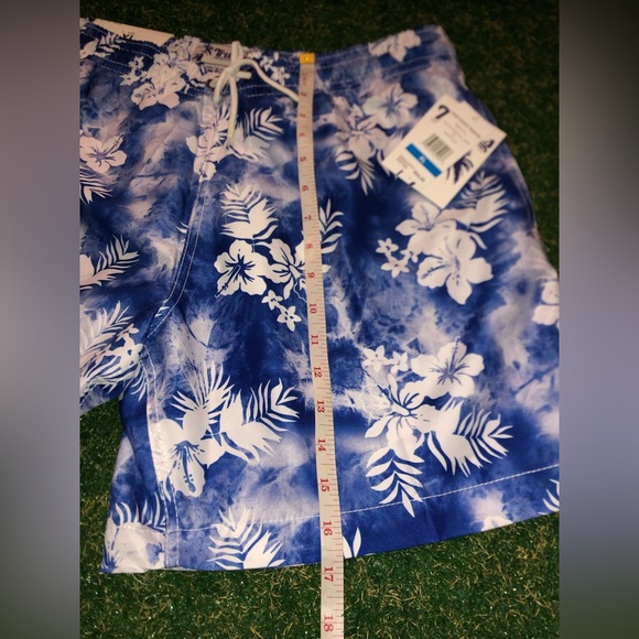 Trunks Surf and Swim Co. Men’s The Dye Tropical Print Mesh Lined Trunks ~ NWT - Picture 3 of 11